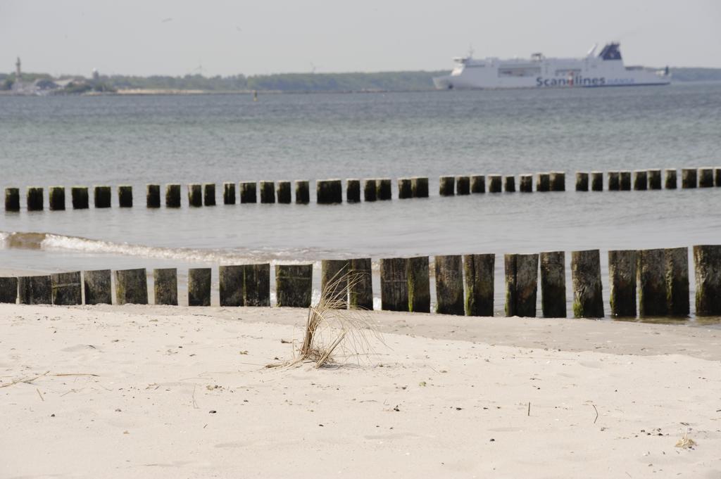 Hotel Godewind Rostock Buitenkant foto