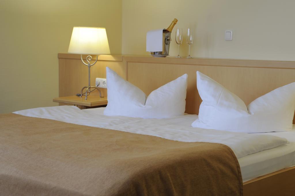 Hotel Godewind Rostock Buitenkant foto