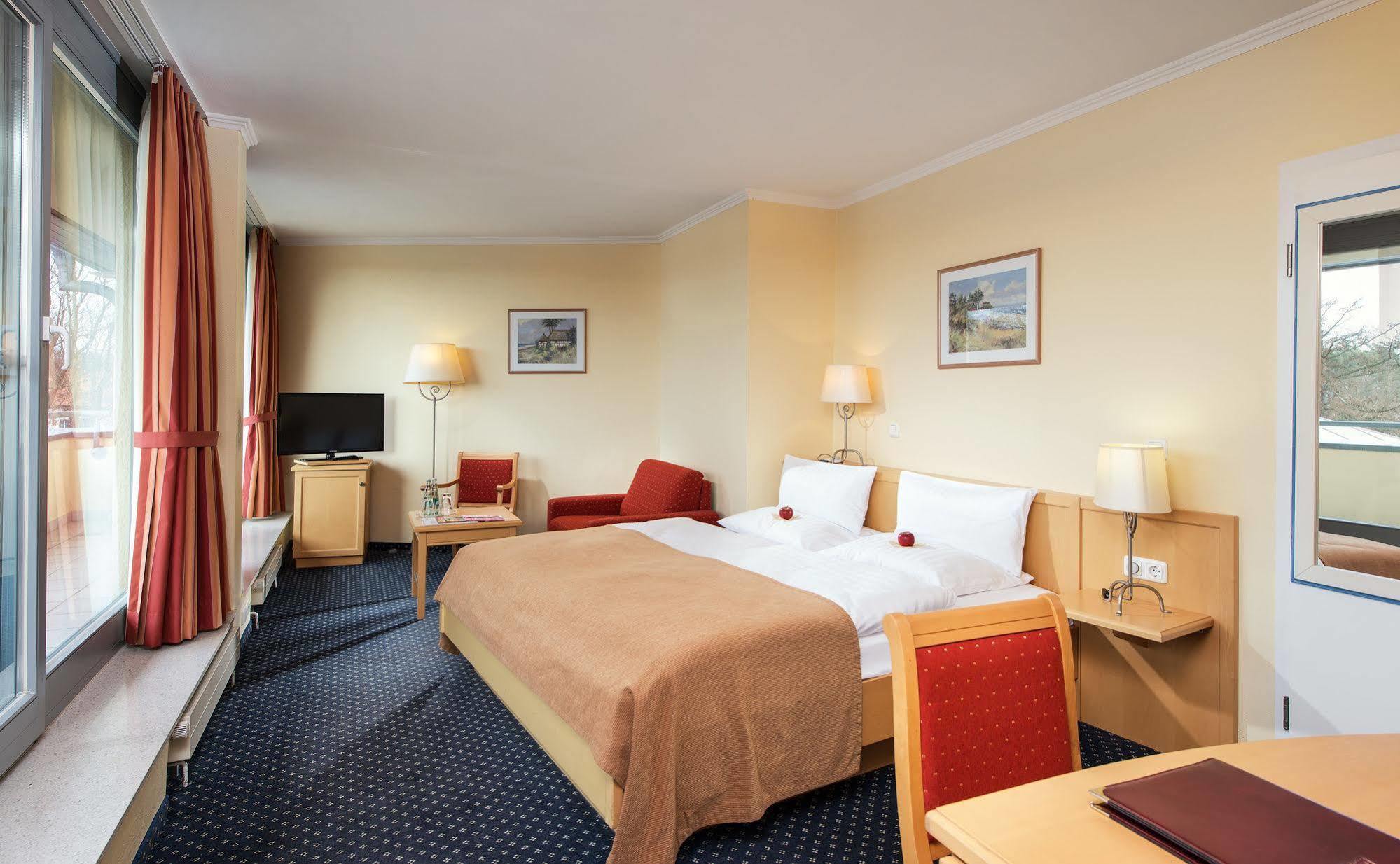 Hotel Godewind Rostock Buitenkant foto