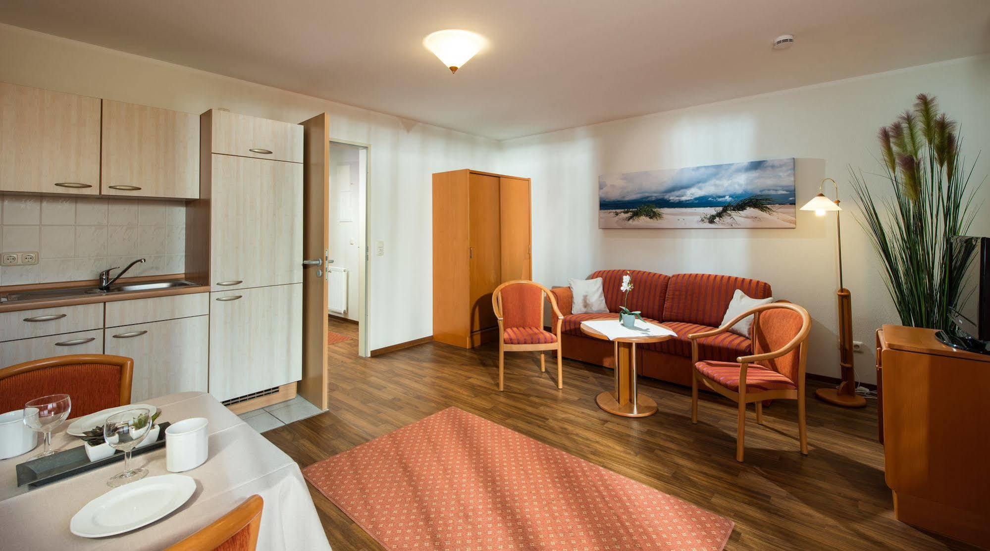 Hotel Godewind Rostock Buitenkant foto